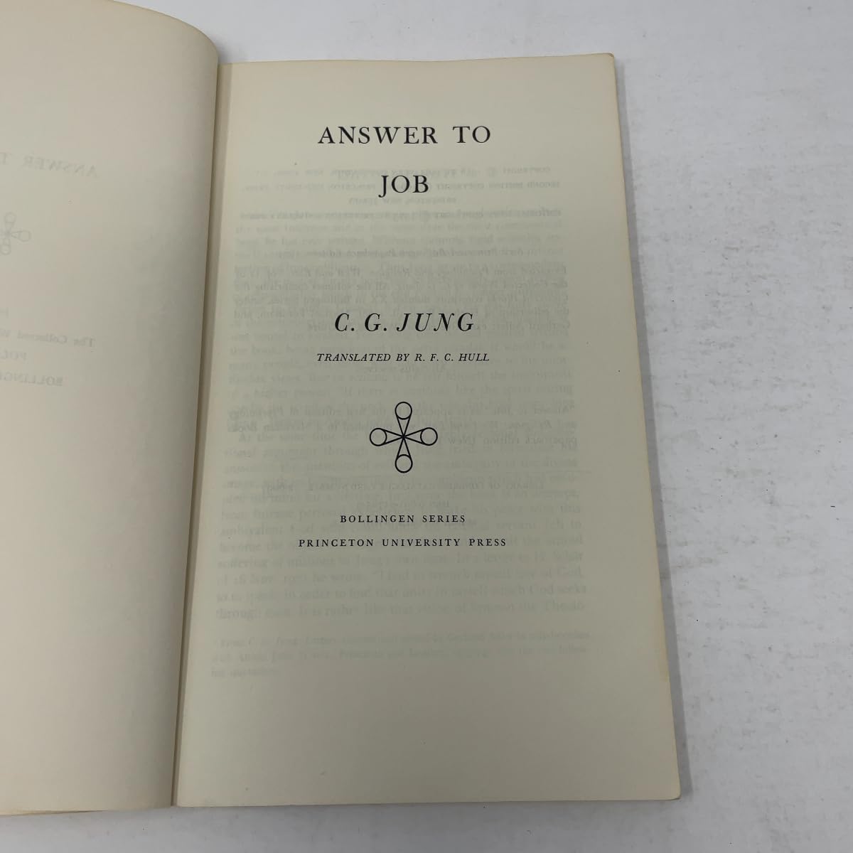 Respuesta a Job (Obras completas de C. G. Jung, vol. 11) (Serie Bollingen)