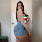 Aguaje Curvy Fruit Pills - 100% Natural, Alto Contenido de Fitoestrógenos, 550 mg, 100 Cápsulas (1 Mes de Suministro) - Realza tus Curvas