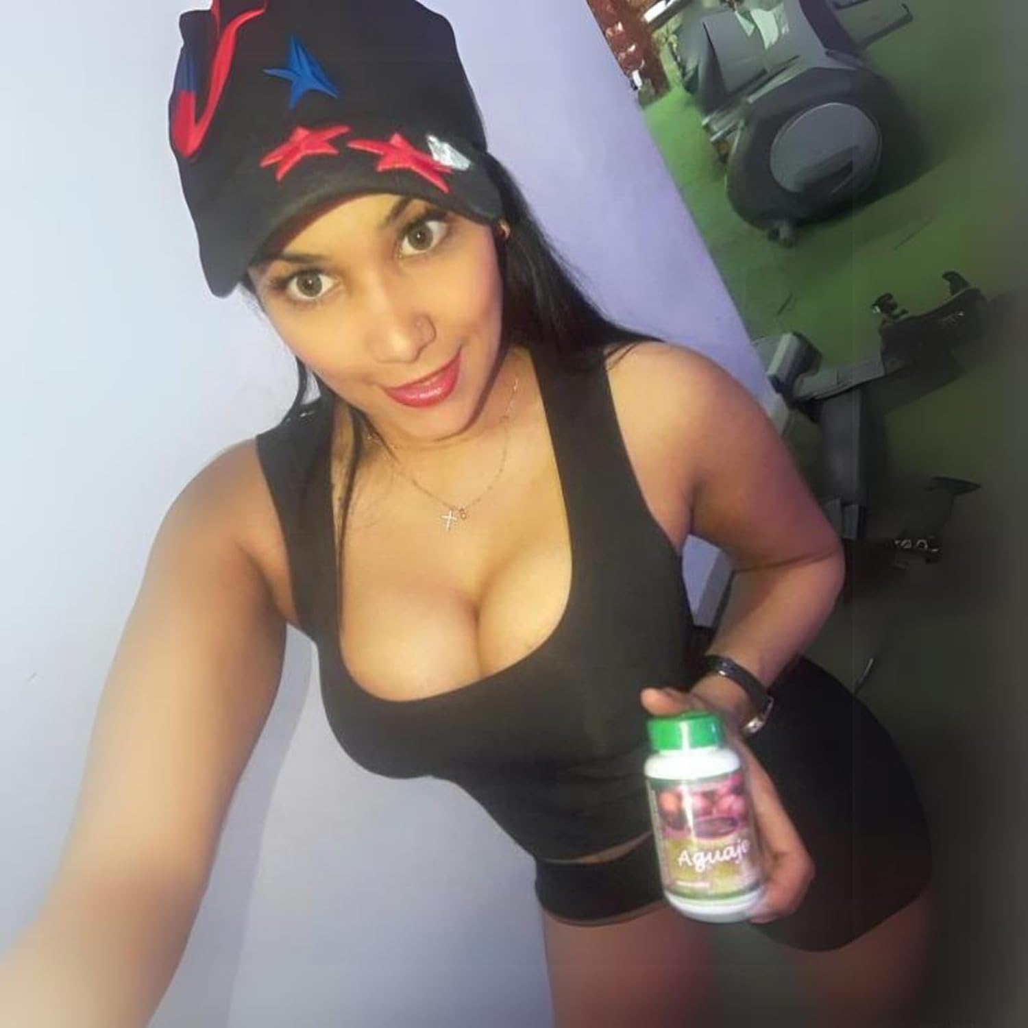 Aguaje Curvy Fruit Pills - 100% Natural, Alto Contenido de Fitoestrógenos, 550 mg, 100 Cápsulas (1 Mes de Suministro) - Realza tus Curvas
