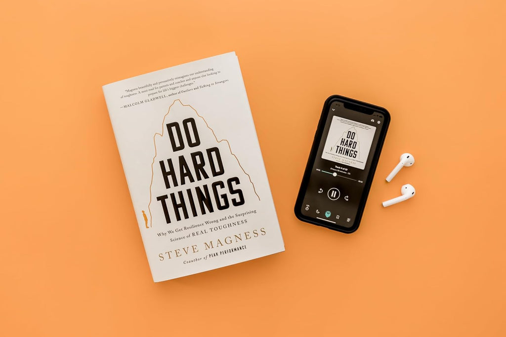 Haz cosas difíciles: por qué nos equivocamos con la resiliencia y la sorprendente ciencia de la verdadera tenacidad – Un libro de psicología sobre la atención plena y el éxito con motivación interna