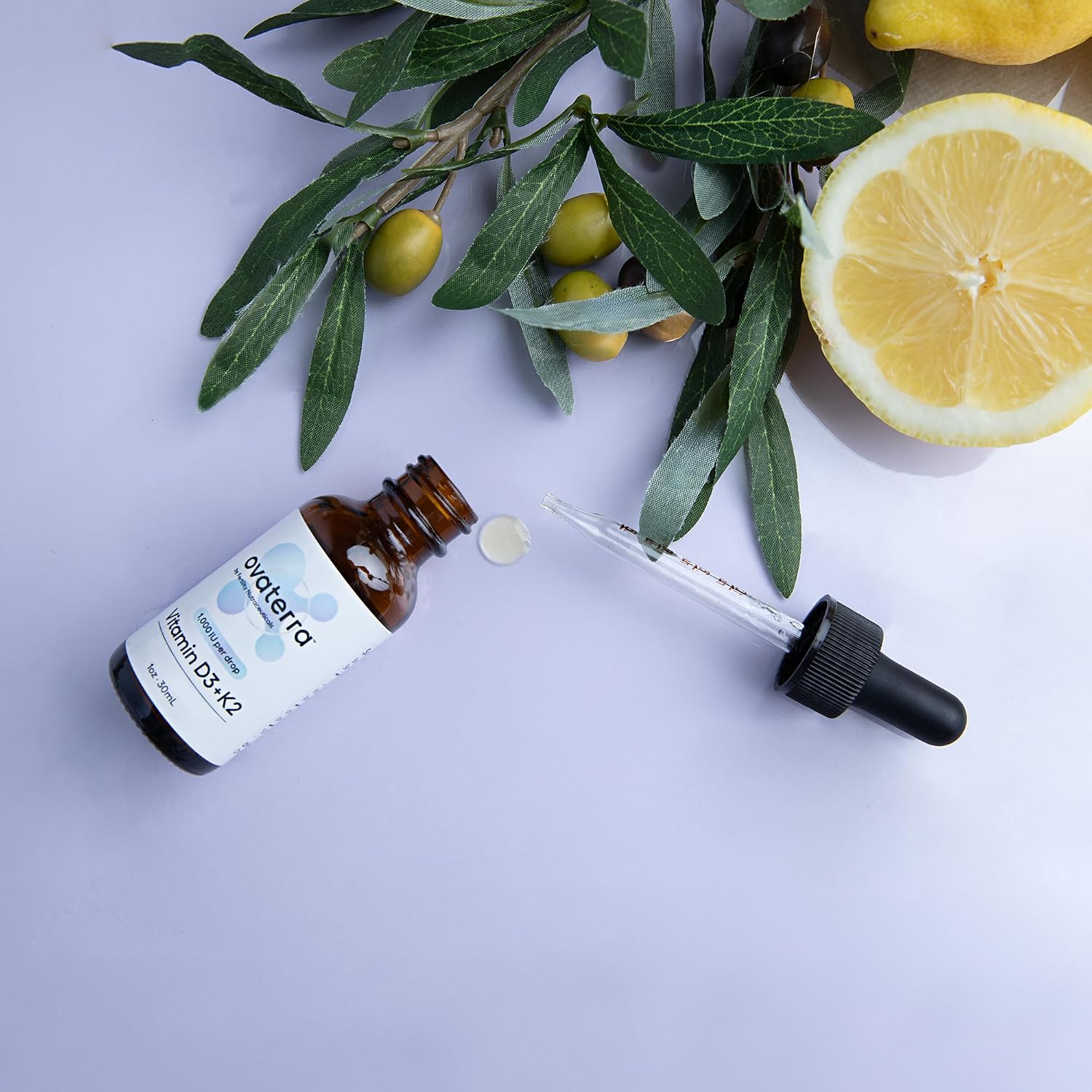 Ovaterra Vitamin D3 & K2 Liquid Drops - 1.000 UI D3 + 25 mcg K2 MK-7, Sabor Limón Natural, 600 Gotas - 10 Meses de Suministro