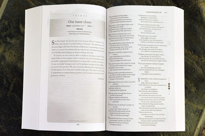 Biblia de Devocional para la Recuperación, NIV, Tapa blanda – Image 6