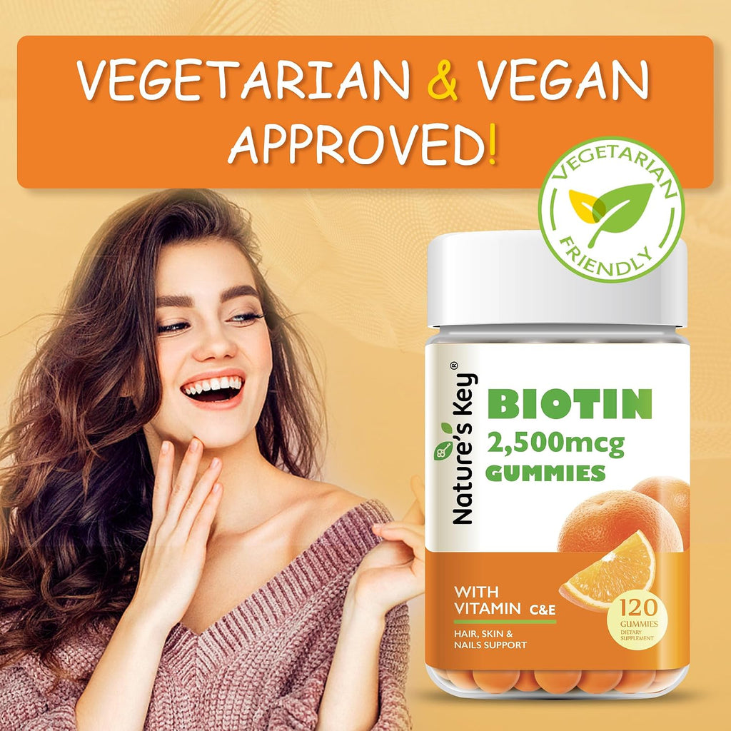 Nature's Key Biotin Gummies con Vitaminas C y E - Mantenimiento del Cabello, Piel y Uñas - Vegano - Sabor Naranja - 120 Gominolas