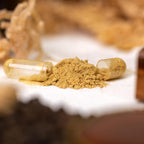 PRIME NATURAL Sea Moss 300mg Aceite de Semilla Negra 200mg Ashwagandha 100mg Cúrcuma Bladderwrack Bardana Miel de Manuka Diente de León Vinagre de Sidra de Manzana - 120 Cápsulas | 60 Días de Suministro | Vegano