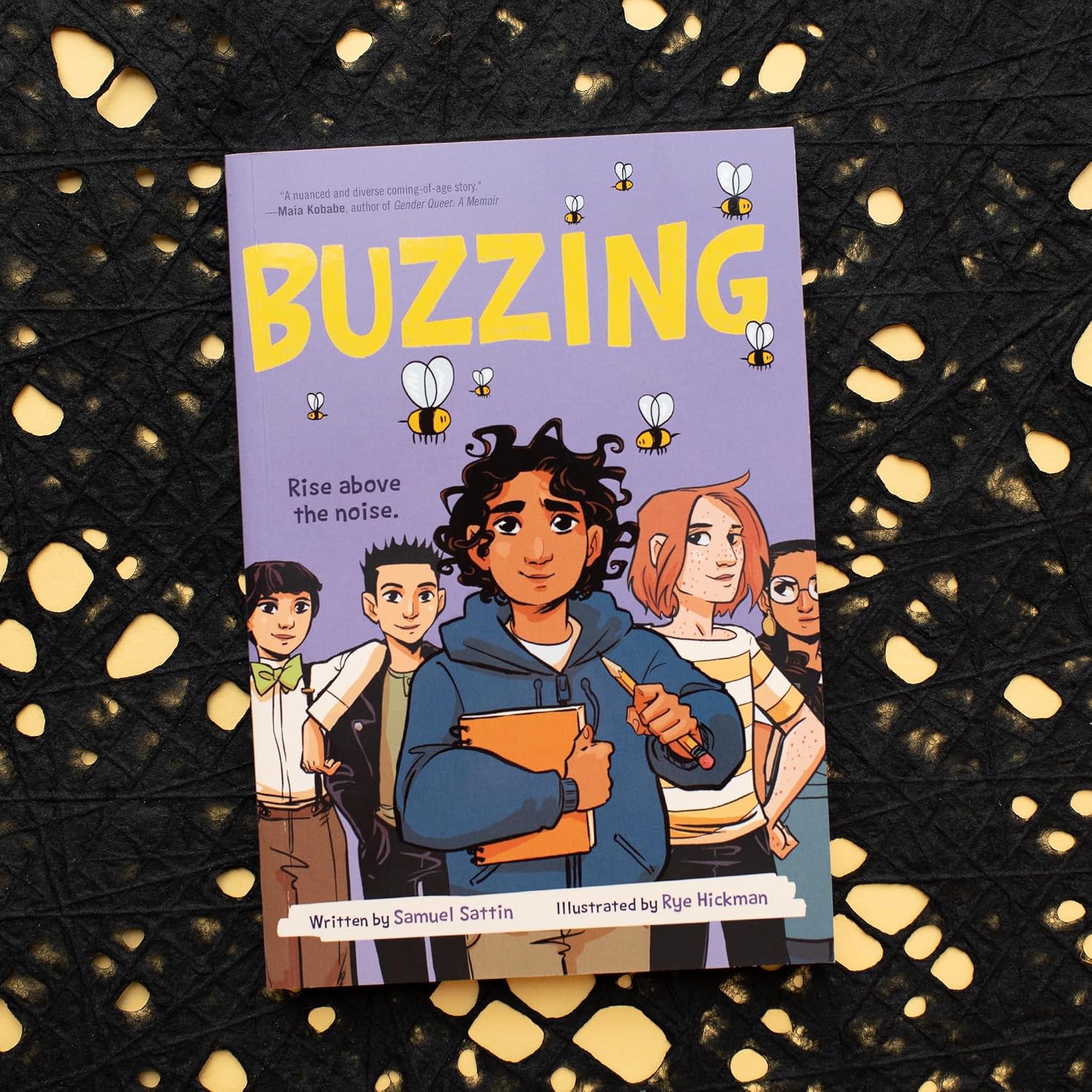Zumbido (Novela gráfica) - Samuel Sattin, Rye Hickman