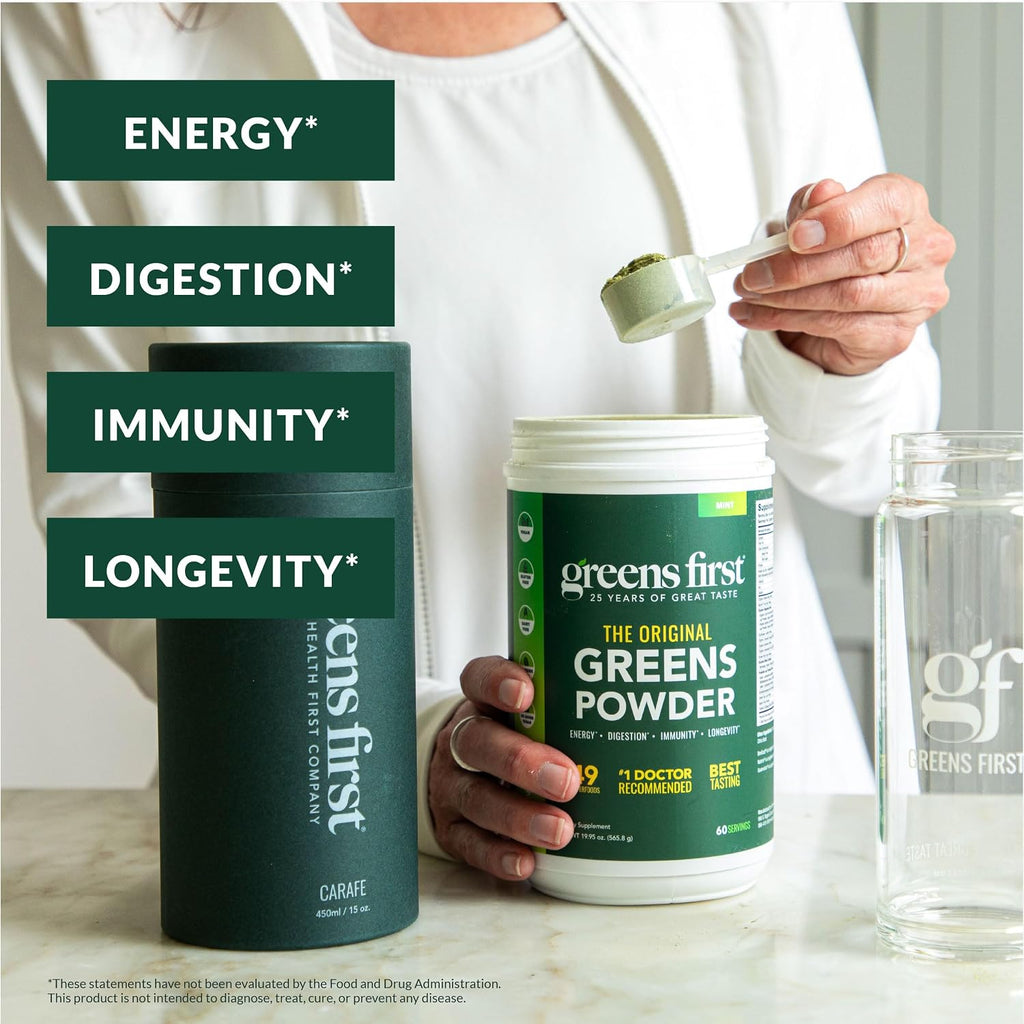 Greens First Gift Set - Edición Limitada con Jarra de Cristal y Polvo Verde Orgánico - 49 Superalimentos - Prebióticos, Probióticos y Enzimas Digestivas - Sin Lácteos, Vegano y No GMO - Menta - 30 Servicios