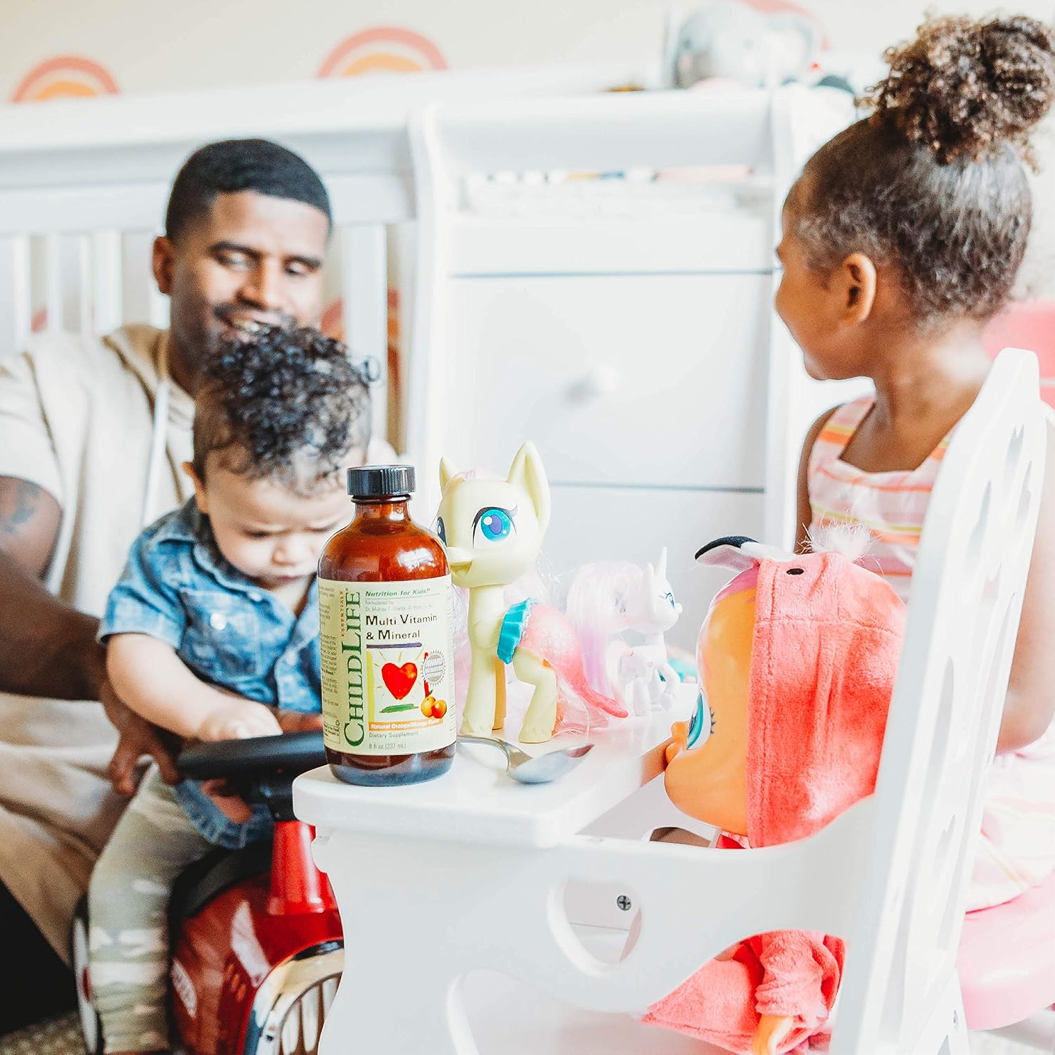 CHILDLIFE ESSENTIALS Multivitamínico y Mineral para Niños - Suplemento Líquido para Bebés y Niños - Sabor Natural Naranja y Mango - 237 ml (Pack de 4)