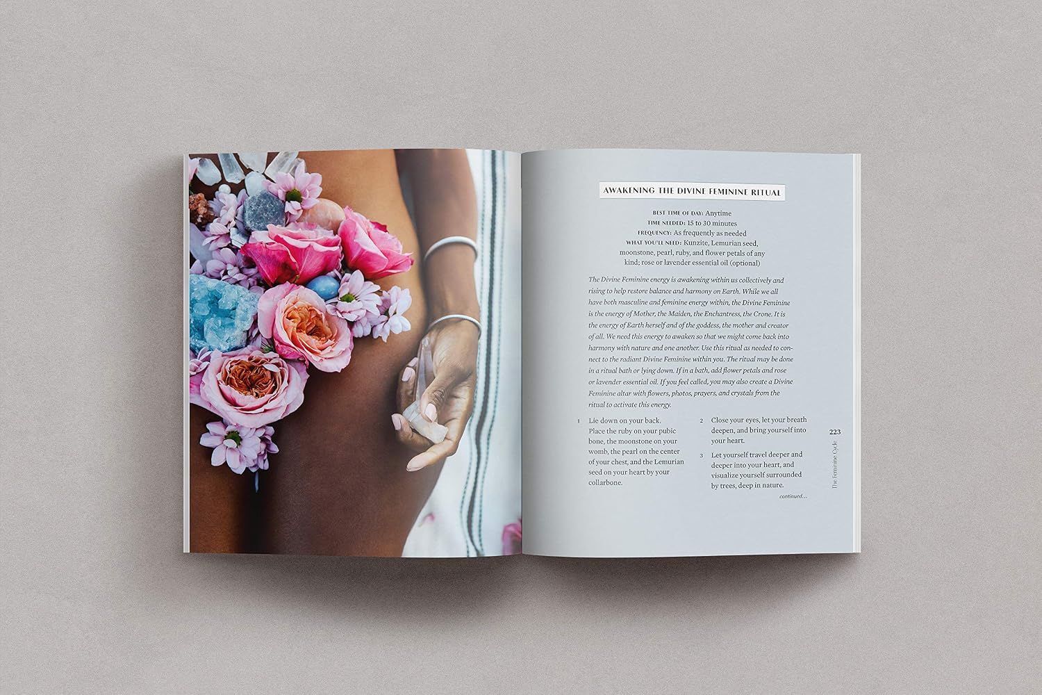 Crystal Healing for Women: Una guía moderna del poder de los cristales para renovar energía, fuerza y bienestar