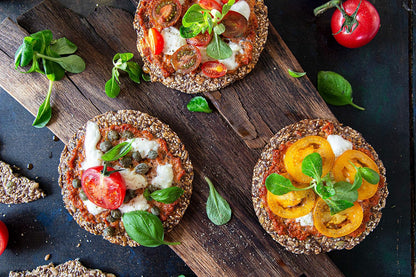 KZ Clean Eating Crispbread de Queso – Bajo en sodio: A diferencia de muchos snacks salados, estos crispbreads – Image 3