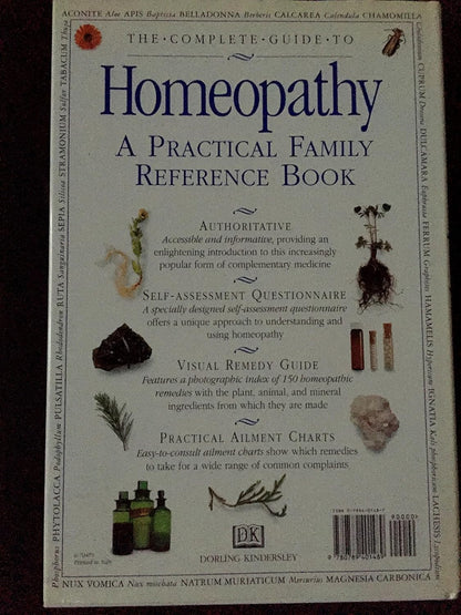 The Complete Guide to Homeopathy: The – Referencia visual: Incluye fotografías e ilustraciones de las plantas y – Image 2