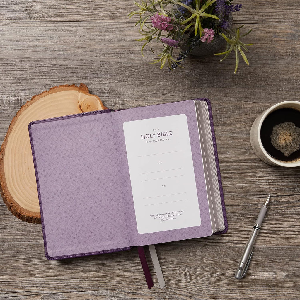 Biblia KJV: Letra Grande, Una Columna, 43.000 Referencias Cruzadas, Tapa Púrpura, Tamaño Personal, Letra Roja, Comfort Print