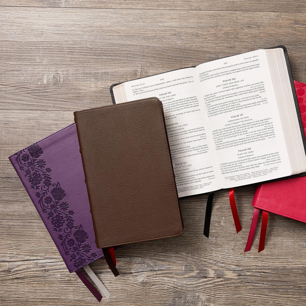 Biblia KJV: Letra Grande, Una Columna, 43.000 Referencias Cruzadas, Tapa Púrpura, Tamaño Personal, Letra Roja, Comfort Print