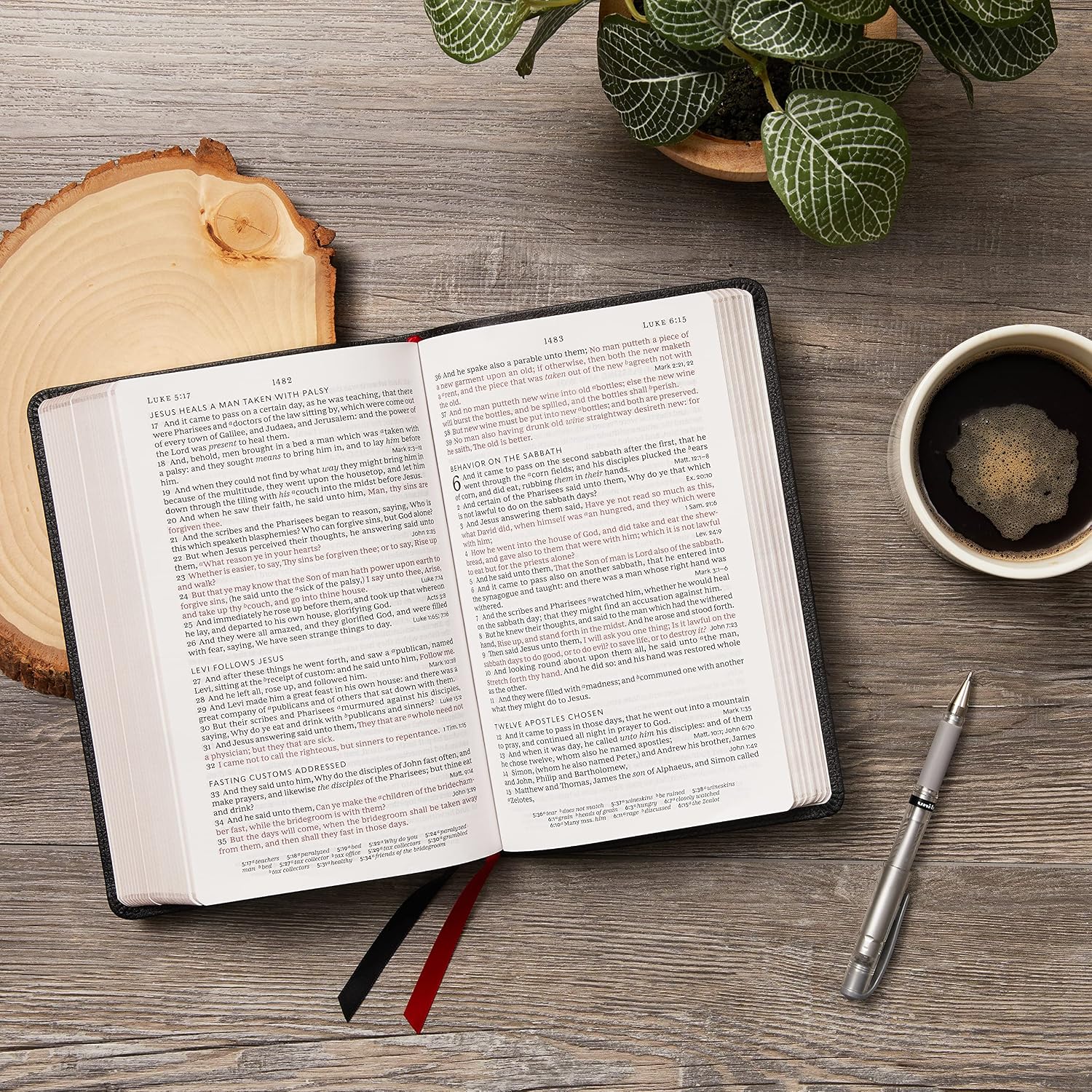 KJV Holy Bible: Large Print, One Column, 43,000 Cross-References, Pink Softcover, Personal Size, Red Letter, Comfort Print